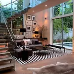 Stunning Home - Pool & Hot Tub - Fire Pit